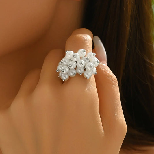 Luckacco Mandala Flower Exquisite Black and White Ring for Women Personality Metal Punk Party Finger Ring Fashion Jewelry Accessories