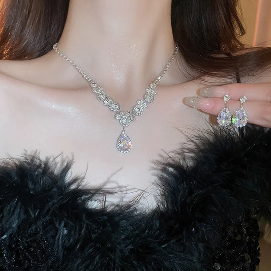 Luckacco Shiny Crystal Necklace Earrings Women's Fashion Big Water Droplet Rhinestone Necklaces Wedding Evening Dress Jewelry Set
