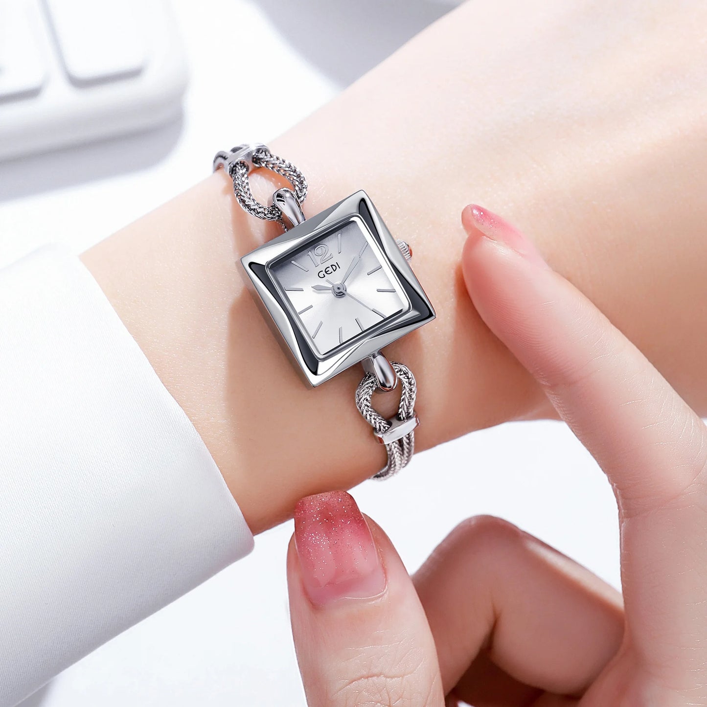 luckacco niche high-end women's watch simple small square plate alloy bracelet watch ladies medieval style quartz watch