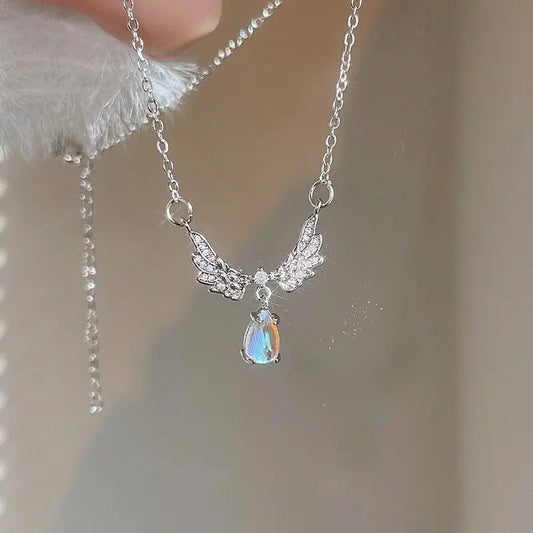 Luckacco Light Luxury Angel Wings Pendant Necklace Ladies Fashion Exquisite Moonstone Collarbone Necklace Delicate Wedding Jewelry