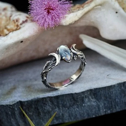Luckacco daily picks Imitation Moonstone Moon Ring for Women Vintage Party Jewelry Delicate Bohemian Style Finger Accessories for Party