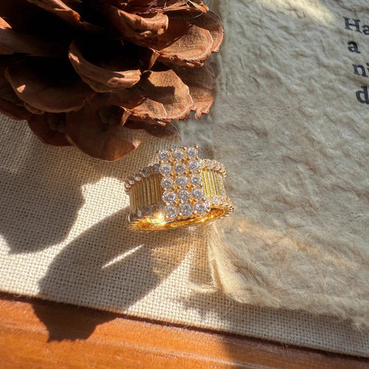 Luckacco Light luxury retro classical diamond inlay Square rings for women unique design exquisite ring wedding banquet jewelry gift