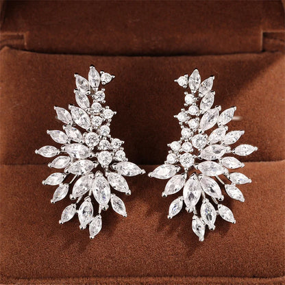 Luckacco daily picks Sparkling Women's Cubic Zirconia Stud Earrings Gorgeous Female Wedding Party Fashion Ear Piercing Accessories New Jewelry