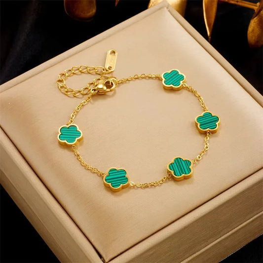 Luckacco Lucky Cute Colorful Five-Leaved Flower Stainless Steel Bracelets for Women Fashion Light Luxury Paty Jewelry Gifts