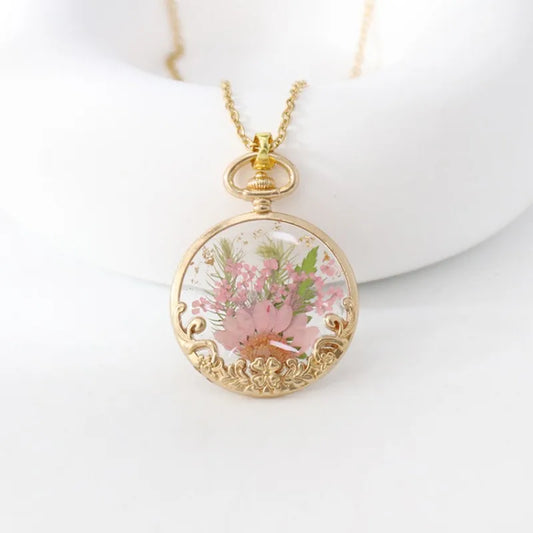 Luckacco Elegant Dried Flower Charm Necklace Handmaking Epoxy Resin Flowers Necklace Unique Plant Design Series Chain Necklace