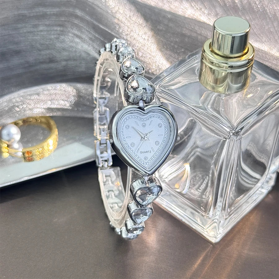 luckacco women's heart-alloy case sparkly cute heart-shaped glass rhinestone bracelet elegant stylish quartz watch