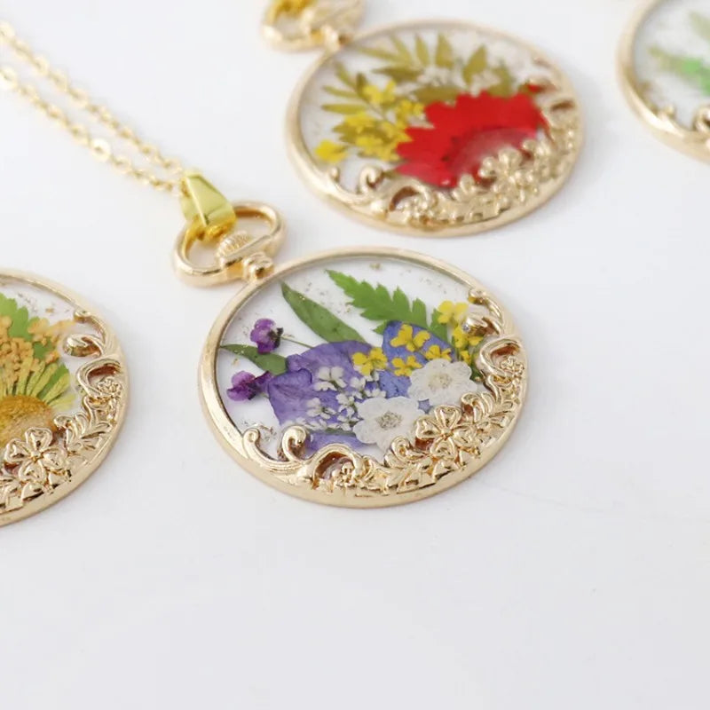 luckacco elegant dried flower charm necklace handmaking epoxy resin flowers necklace unique plant design series chain necklace