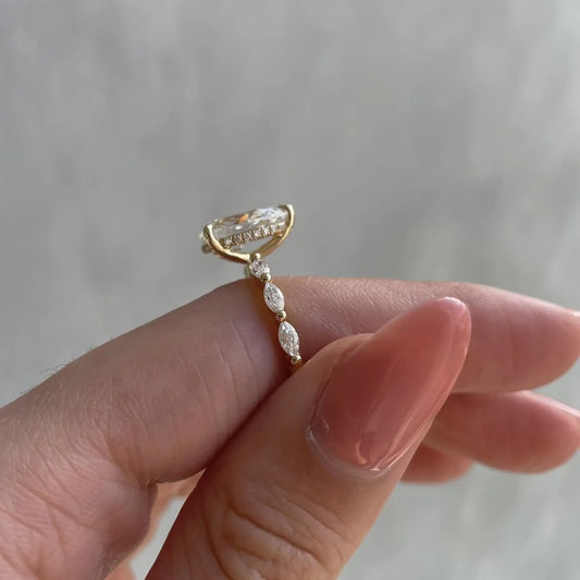 Luckacco Hot Selling Gold Plated Stainless Steel Rings For Women water drop Zircon Wedding Ring Jewelry Accessories  Size 6-11