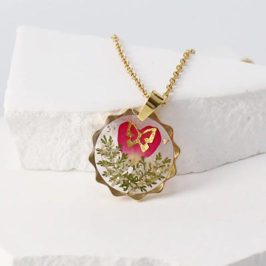 Luckacco Elegant Dried Flower Charm Necklace Handmaking Epoxy Resin Flowers Necklace Unique Plant Design Series Chain Necklace