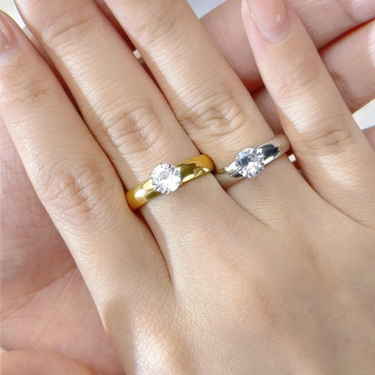 Luckacco Titanium Steel Solitaire Rings for Women Men Shiny Six Claws Zircon Marriage Promise Ring Fashion Couple Jewelry Gifts KBR118